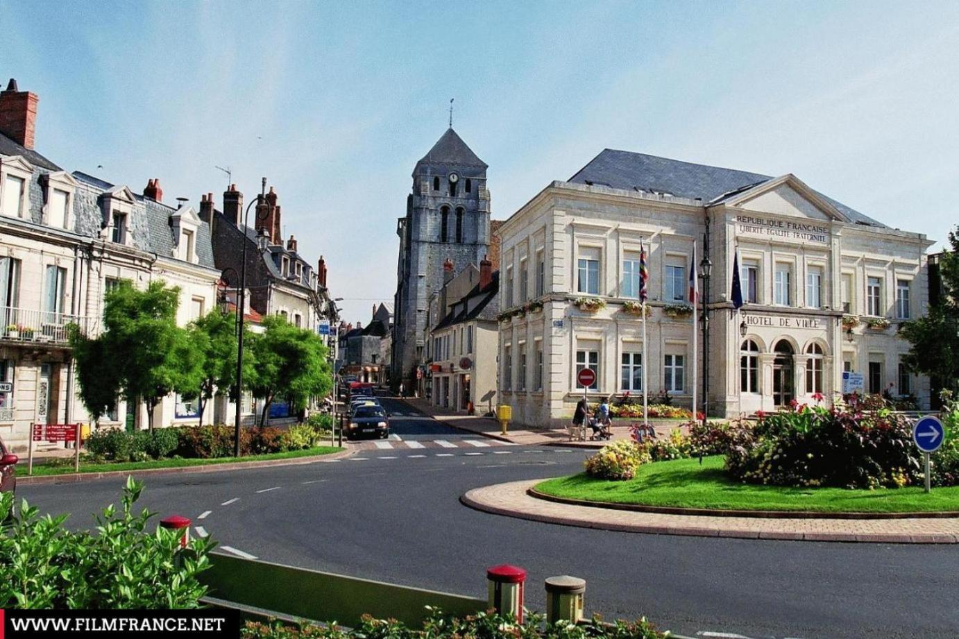 Maisonnette De Ville Au Calme 코스네쉬르로아르 외부 사진
